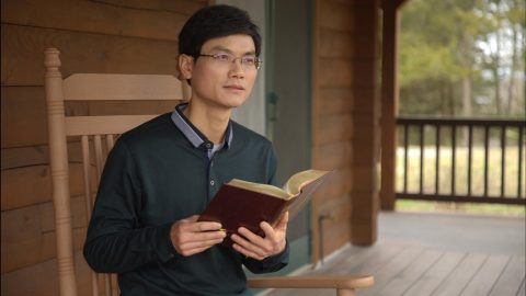 “Non dubitare di coloro che impieghi”: è corretto?